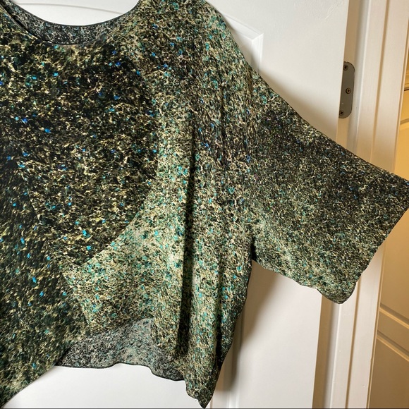 ANNTIAN Silk Green Printed Asymmetrical Top - Picture 2 of 6